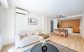 Near Old Town And Apartment Fully Renovated